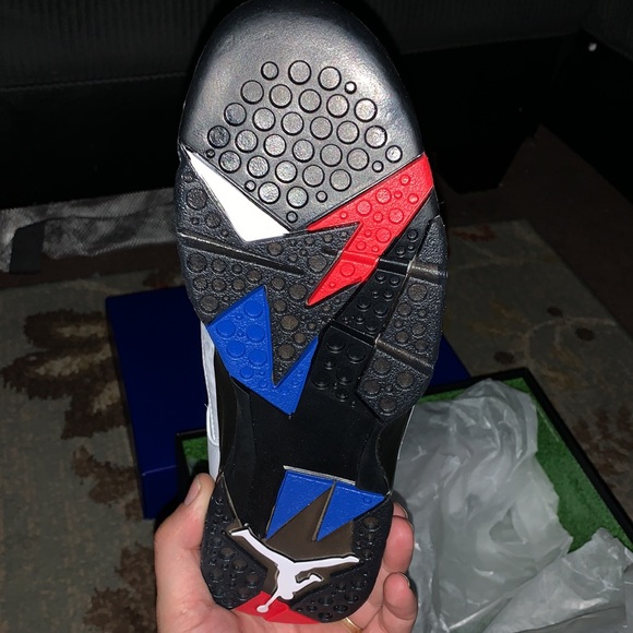 Sold - Picture 4 of 8